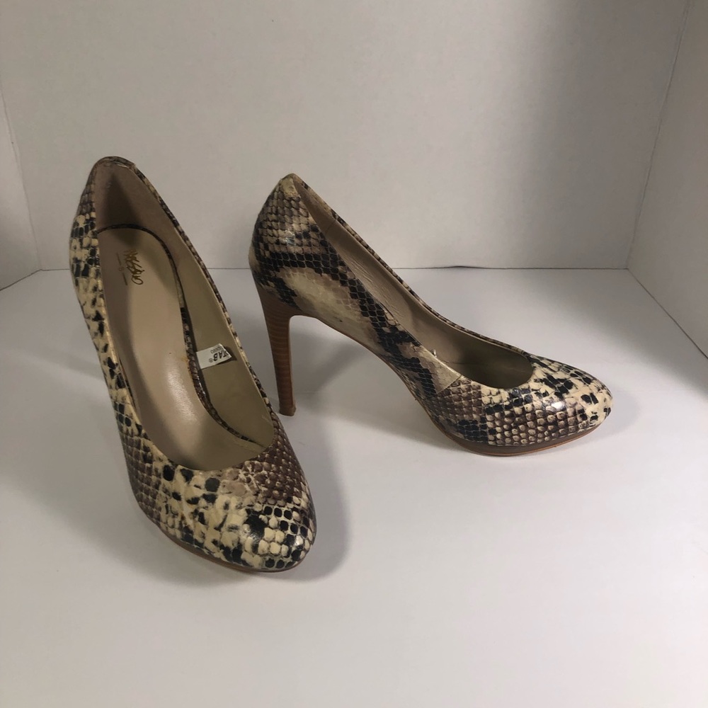 Snake print high heels size 7.5
